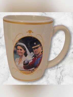 Commemorative 2011 Royal Wedding Of Will & Kate Mug